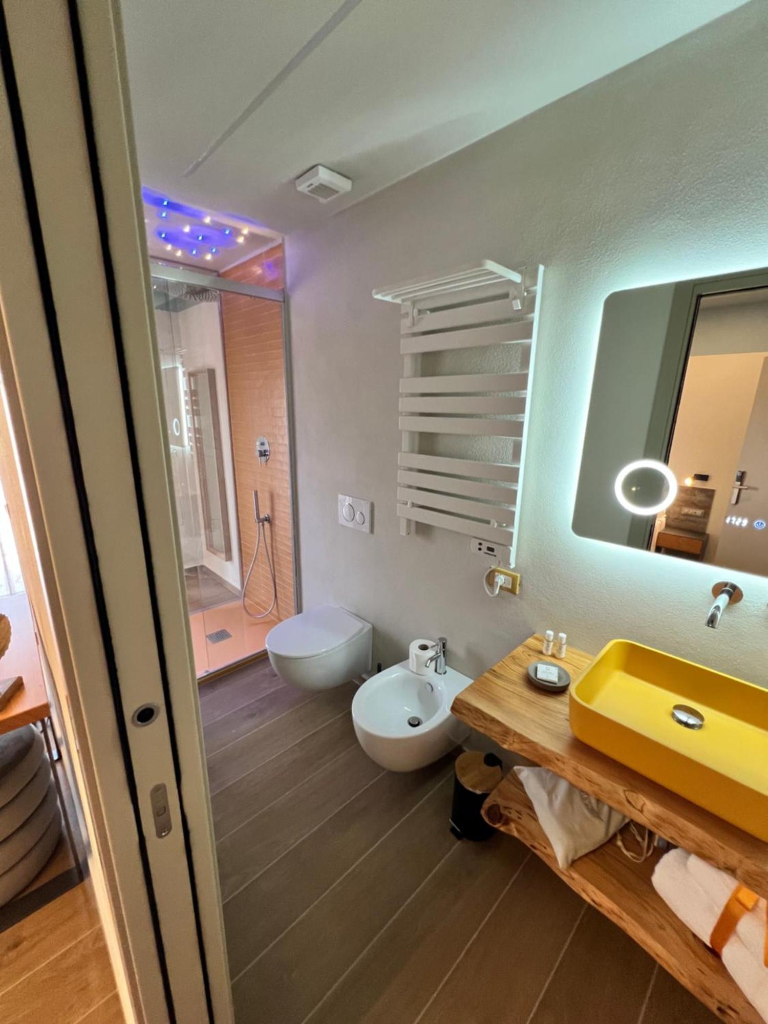 Luci Sul Mare -Boutique Rooms Follonica Dış mekan fotoğraf