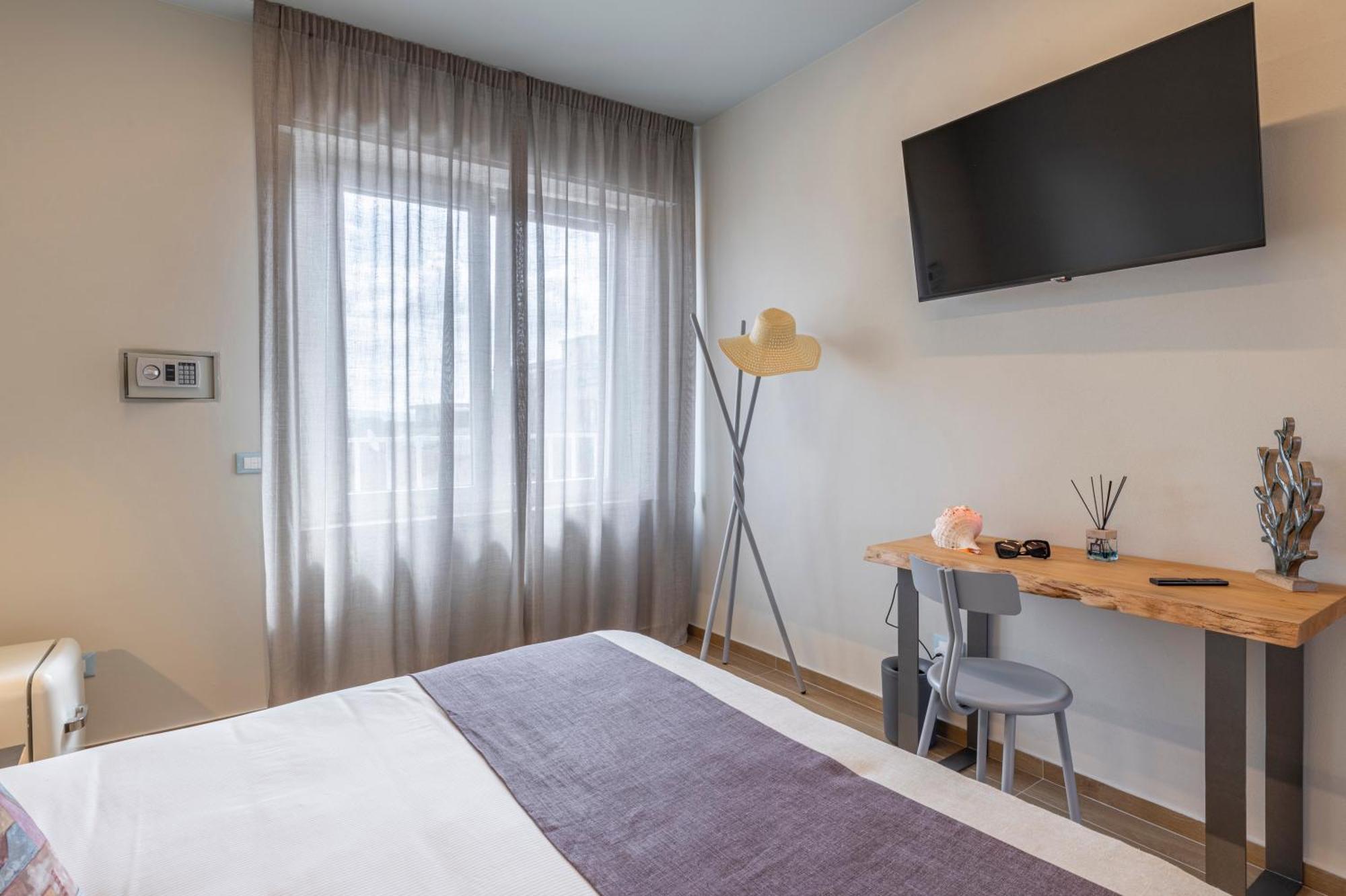 Luci Sul Mare -Boutique Rooms Follonica Dış mekan fotoğraf