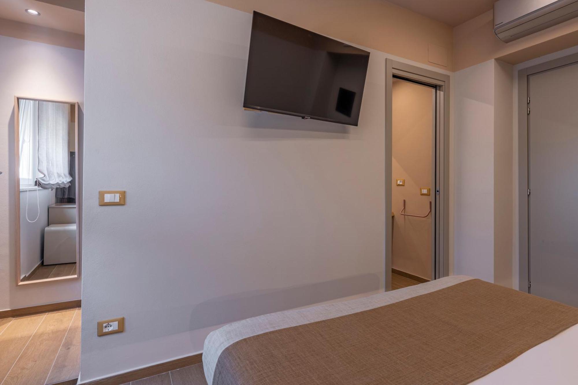 Luci Sul Mare -Boutique Rooms Follonica Dış mekan fotoğraf